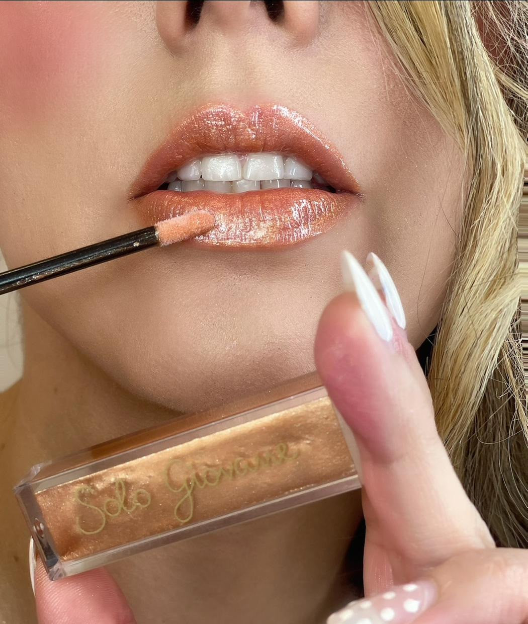 Semi-Clear Lip-gloss 2-0